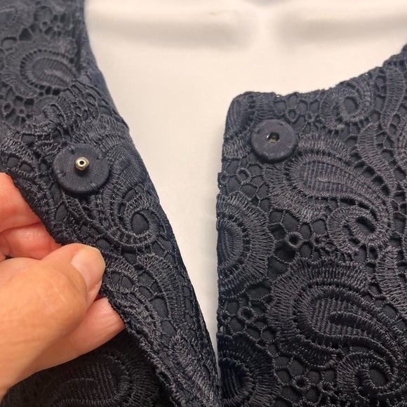 Talbots Women’s Coat Navy Blue Lace overlay Size 8 - Picture 3 of 9